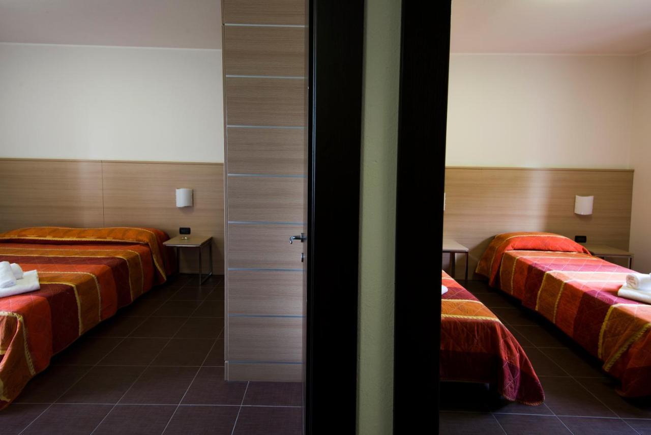Residence Corte Camaldoli Garda  Exterior foto